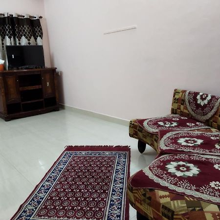 Aashritha Wedding Stay Tiruchirappalli Exterior photo
